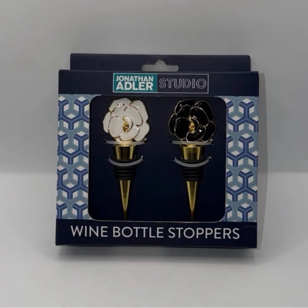 NEW Jonathan Adler Studio White & Black Flower Wine Bottle Stoppers